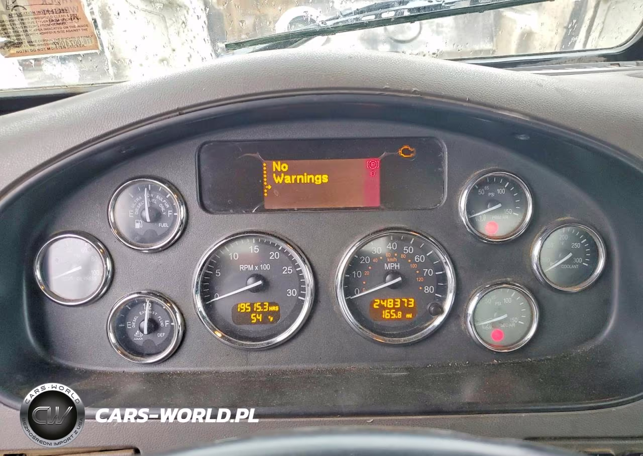 2014 Peterbilt 348 Box Truck VIN:2NP3LJ9X0EM227587 - 8