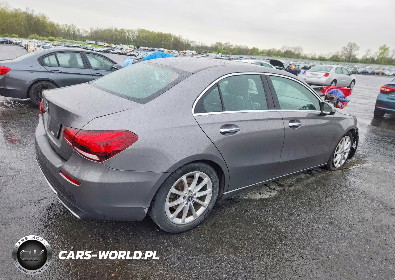 2019 Mercedes-Benz A 220 VIN:WDD3G4EB1KW022587 - 3
