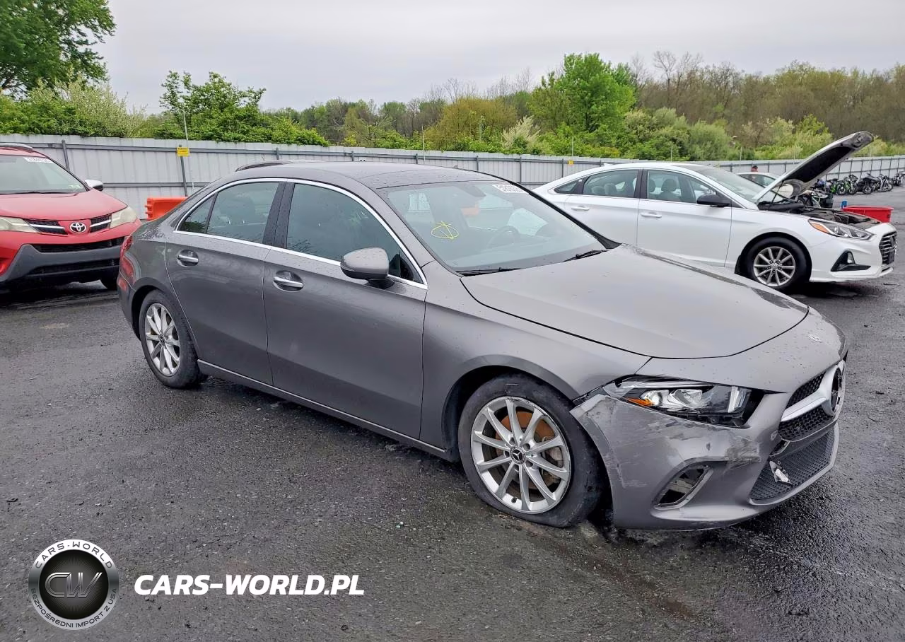 2019 Mercedes-Benz A 220 VIN:WDD3G4EB1KW022587 - 4