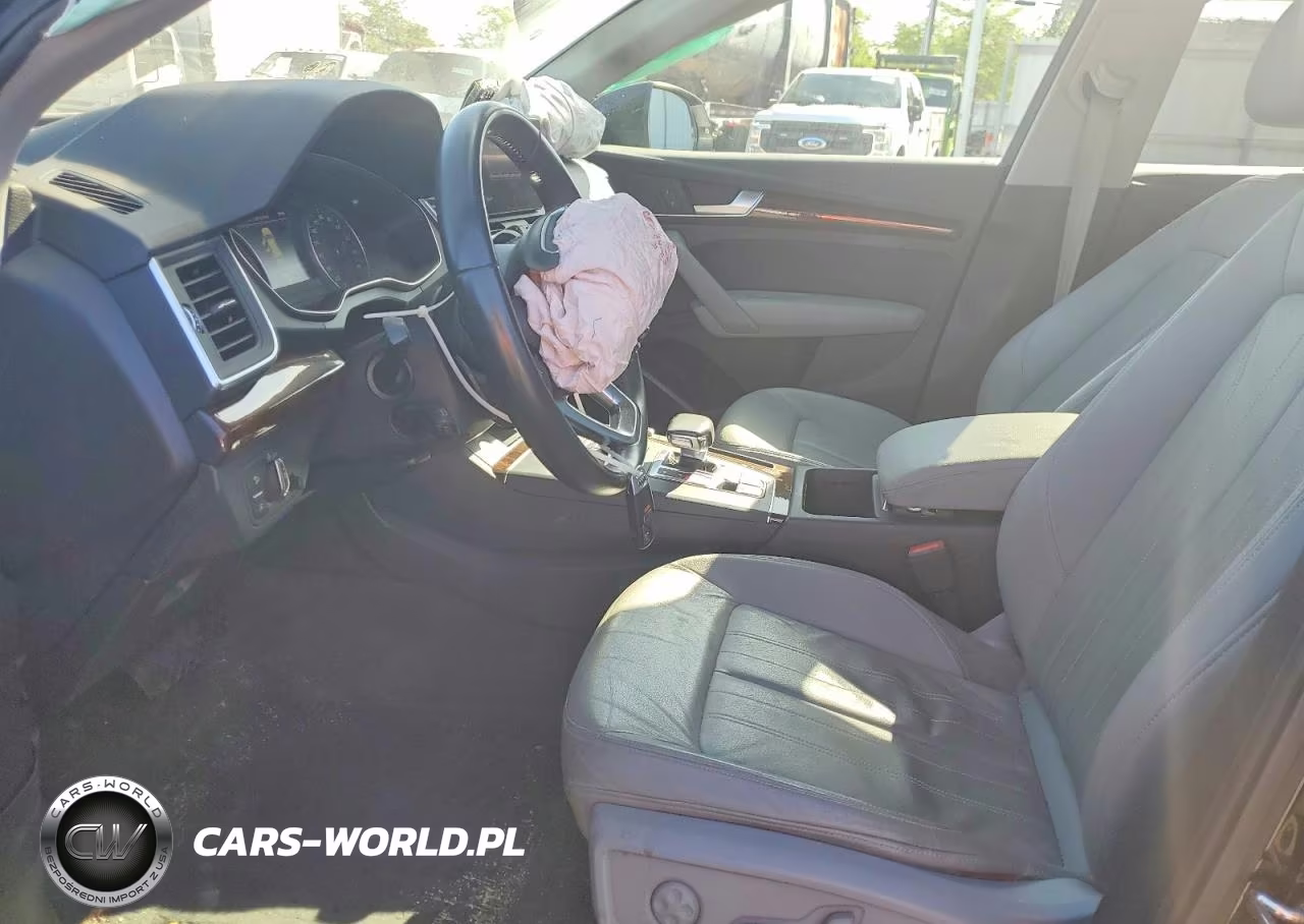 2018 Audi Q5 Premium VIN:WA1ANAFY7J2132214 - 7