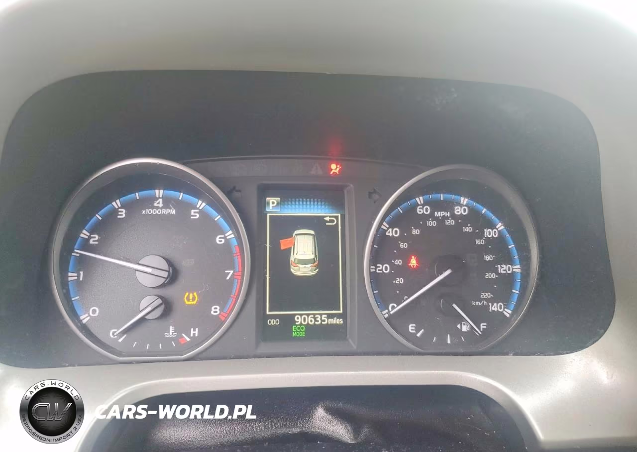 2018 Toyota Rav4 Le VIN:2T3ZFREV0JW470766 - 9