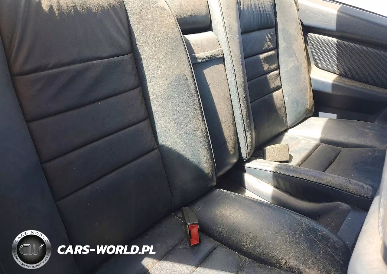 1982 Mercedes-Benz 380 Sec VIN:WDBCA43A6CB001733 - 10