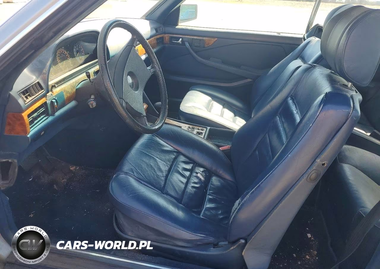 1982 Mercedes-Benz 380 Sec VIN:WDBCA43A6CB001733 - 7