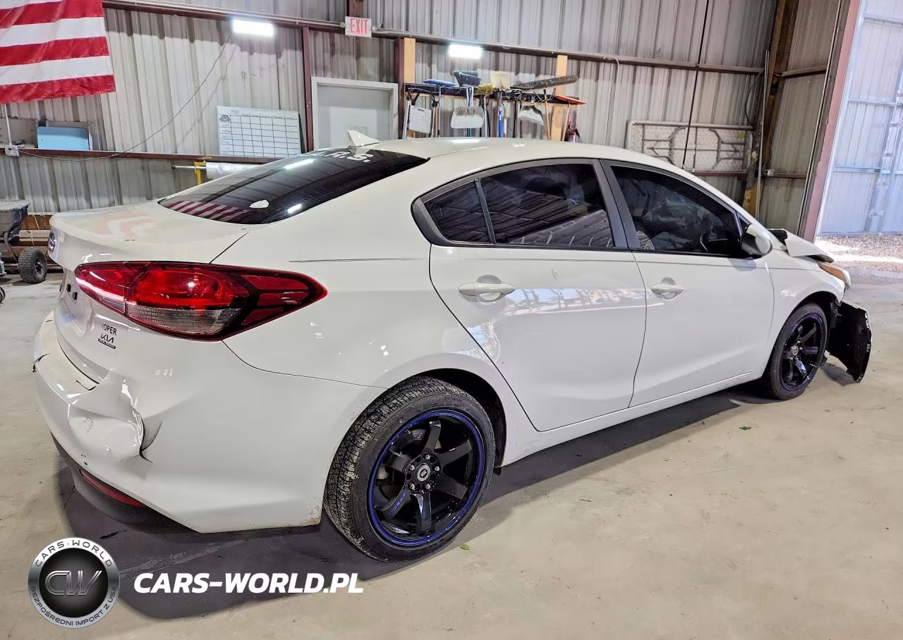 2017 Kia Forte VIN:3KPFK4A71HE053896 - 3