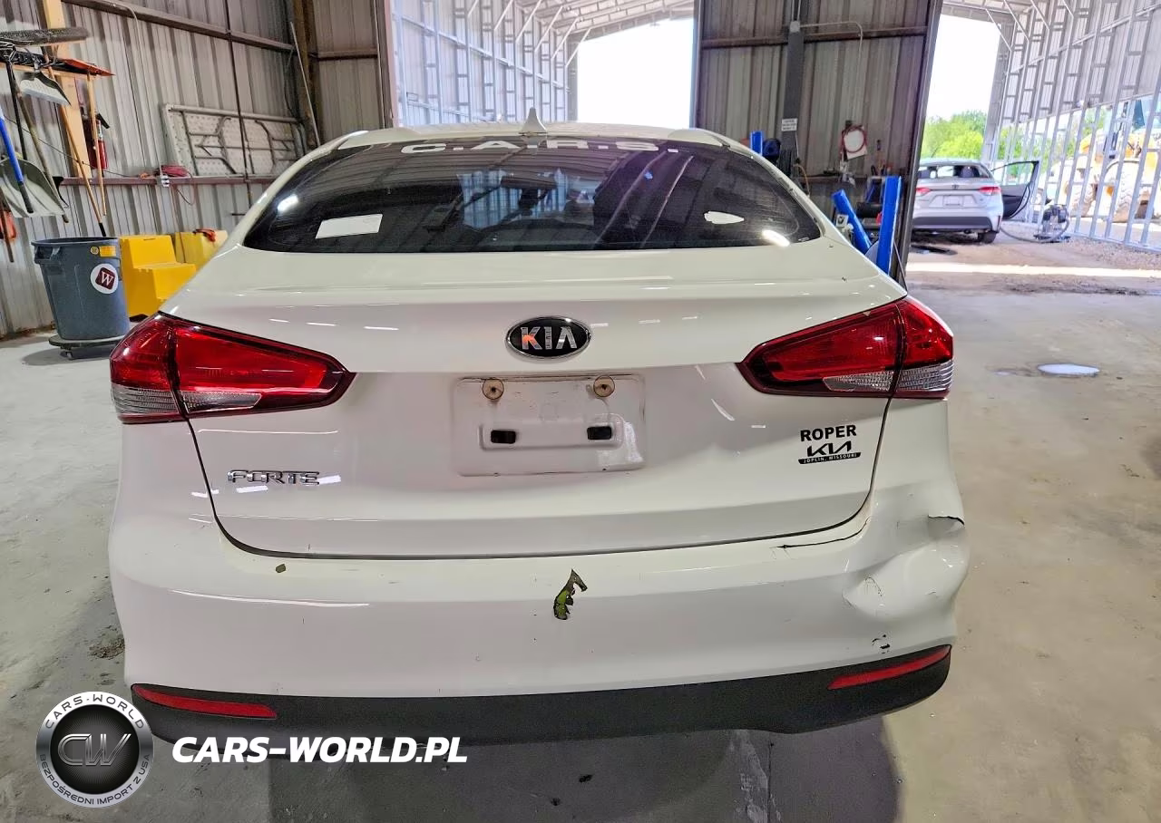 2017 Kia Forte VIN:3KPFK4A71HE053896 - 6