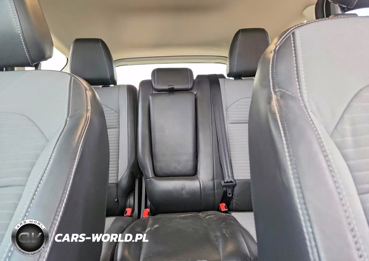 2019 Ford Escape Se VIN:1FMCU0GD7KUA53635 - 10