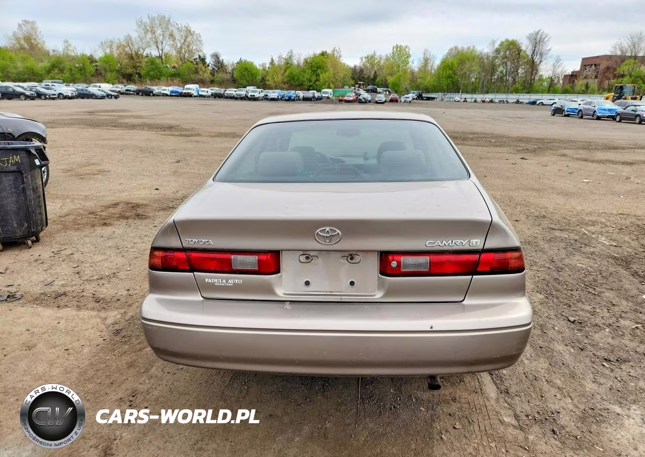1999 Toyota Camry Le VIN:4T1BG22K0XU585904 - 6