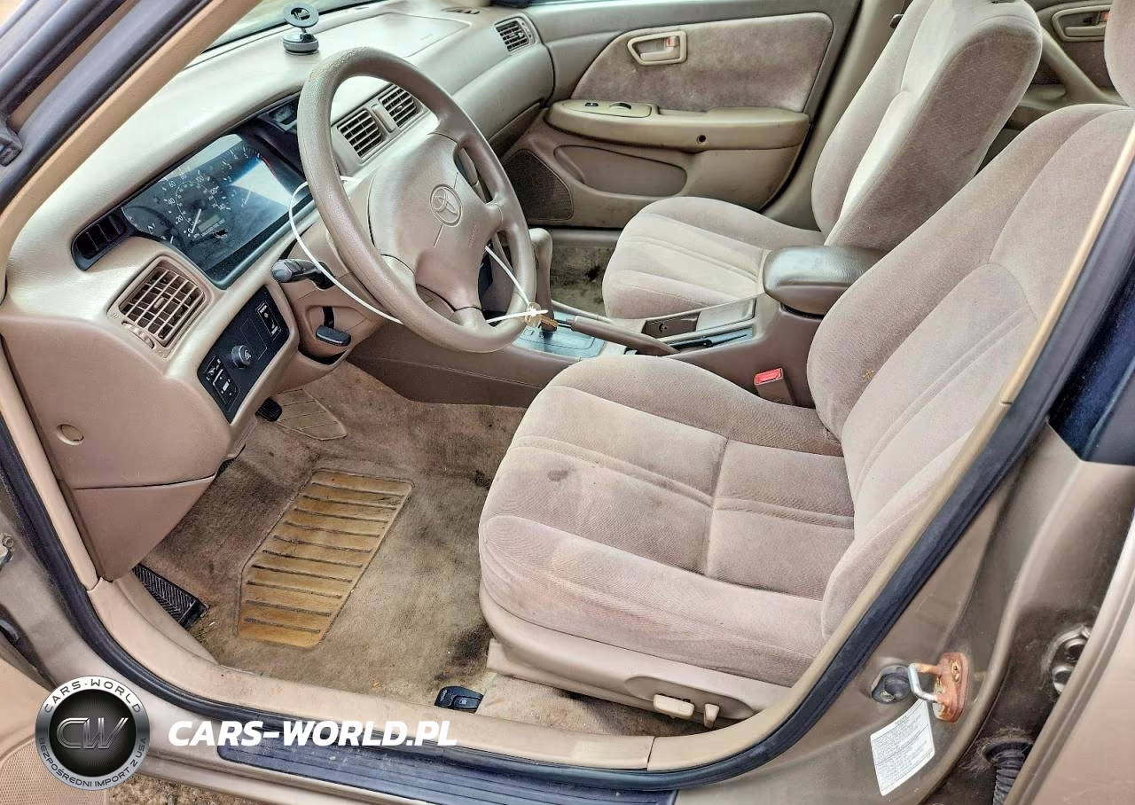 1999 Toyota Camry Le VIN:4T1BG22K0XU585904 - 7