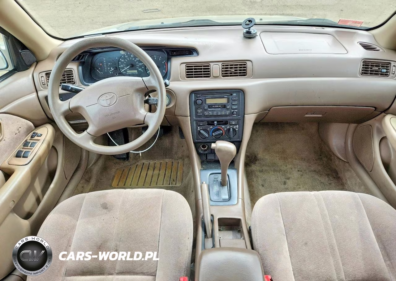 1999 Toyota Camry Le VIN:4T1BG22K0XU585904 - 8