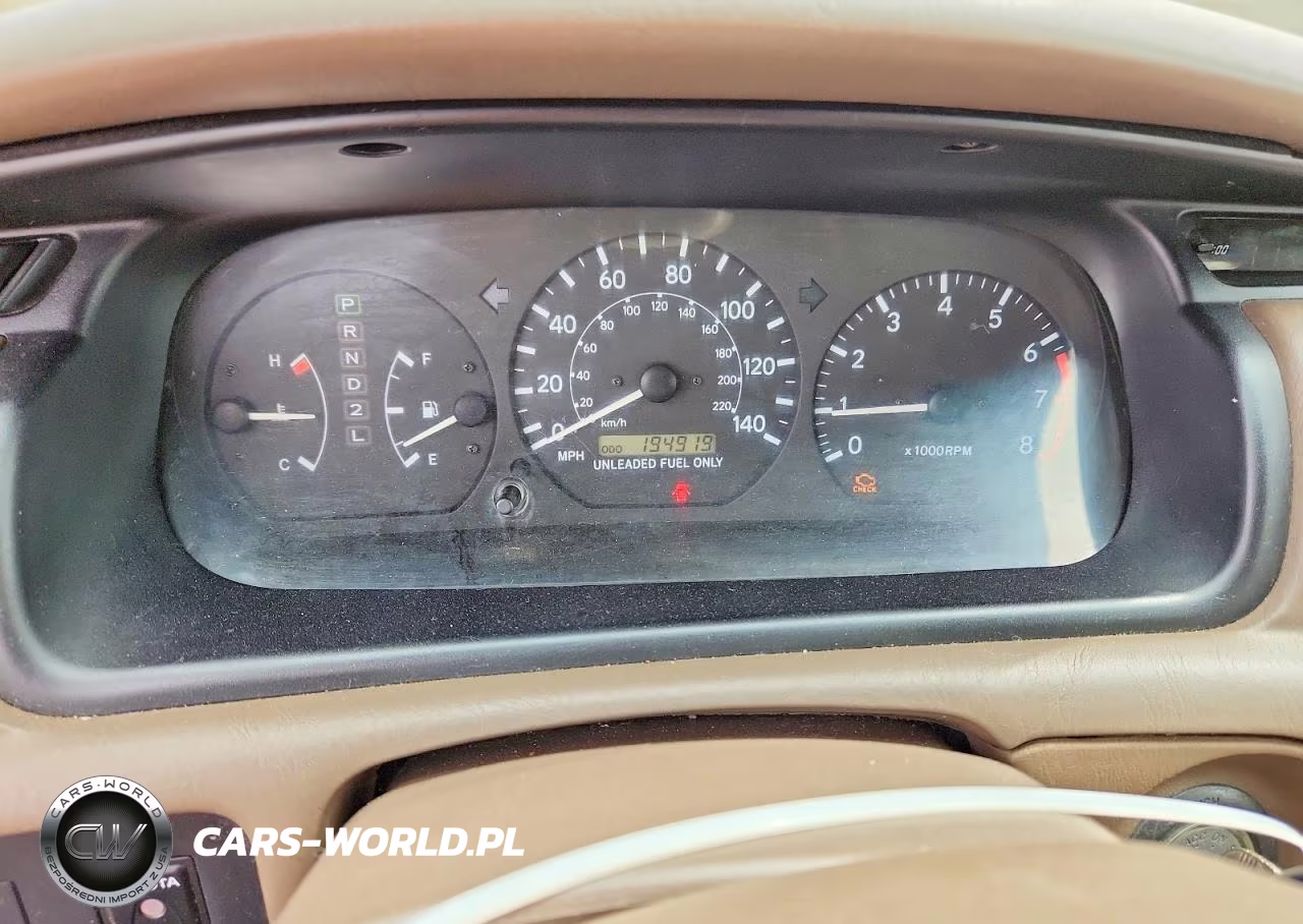 1999 Toyota Camry Le VIN:4T1BG22K0XU585904 - 9