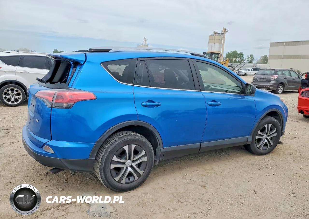 2017 Toyota Rav4 Le VIN:JTMZFREV5HJ123054 - 3