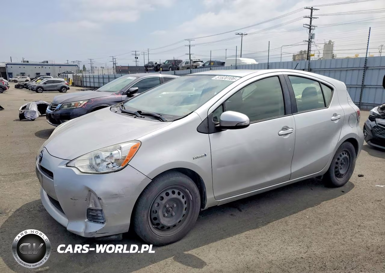 2013 Toyota Prius C Two