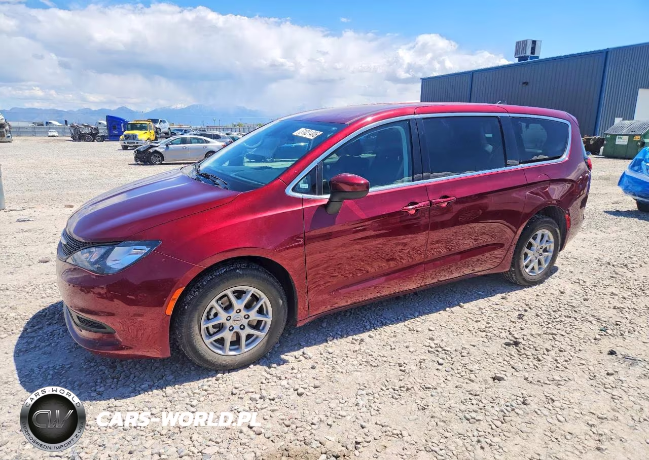 2023 Chrysler Voyager Lx – zdjęcie 1 z 14
