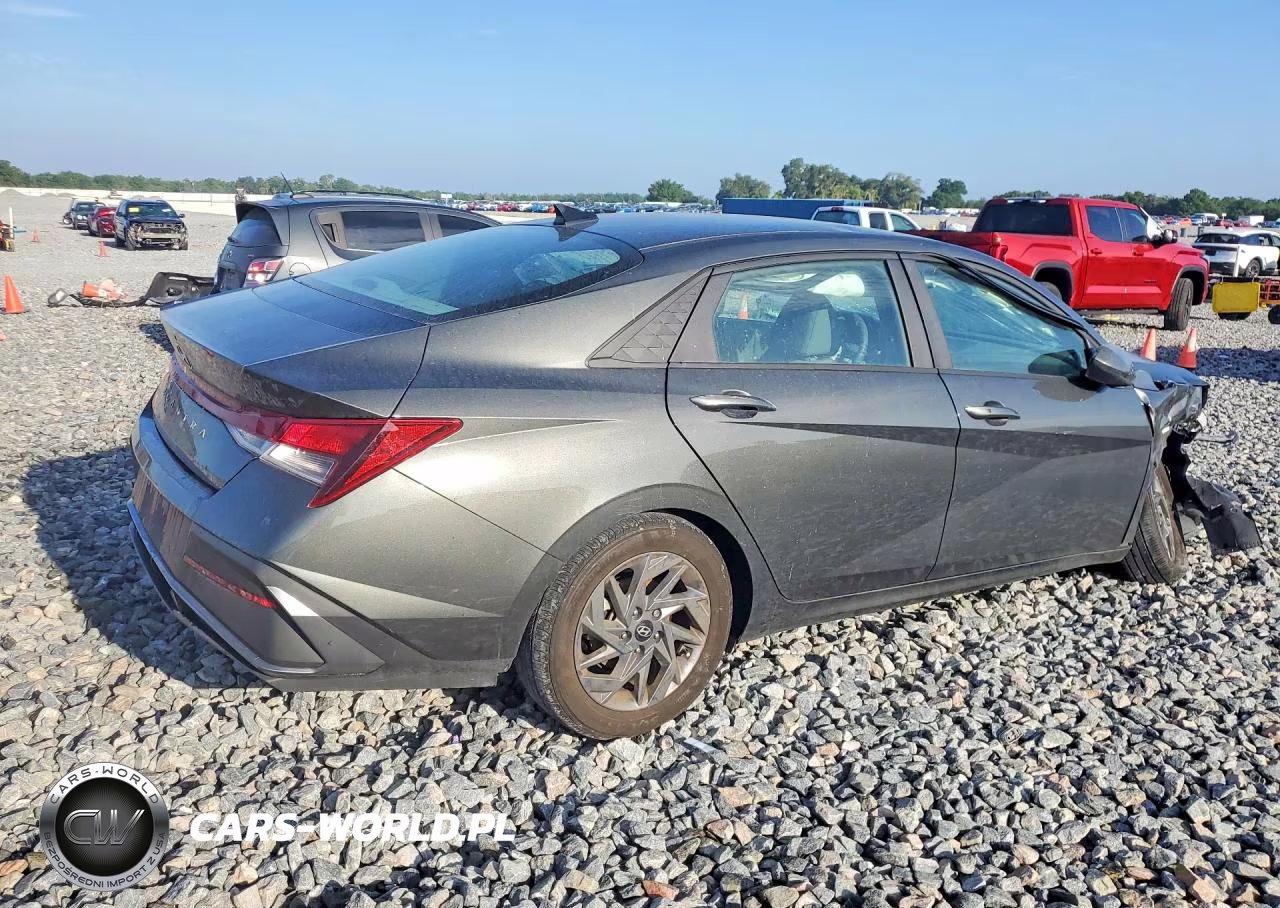 2024 Hyundai Elantra Sel VIN:KMHLM4DG1RU706394 - 3