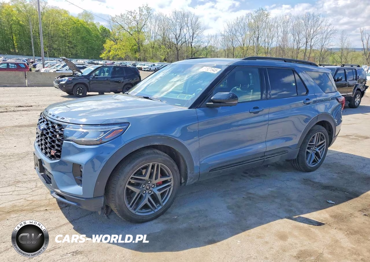 2025 Ford Explorer St
