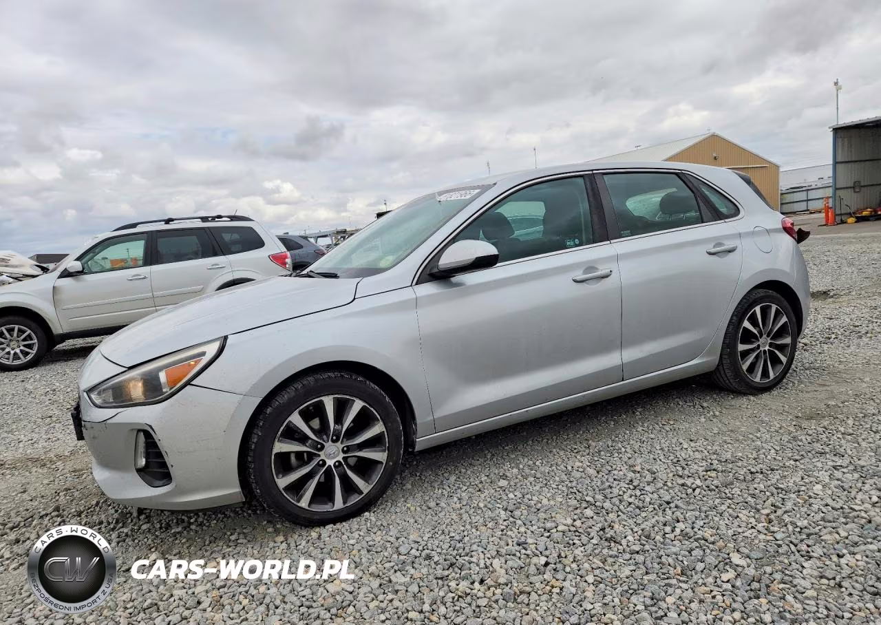 2019 Hyundai Elantra Gt Base – zdjęcie 1 z 13