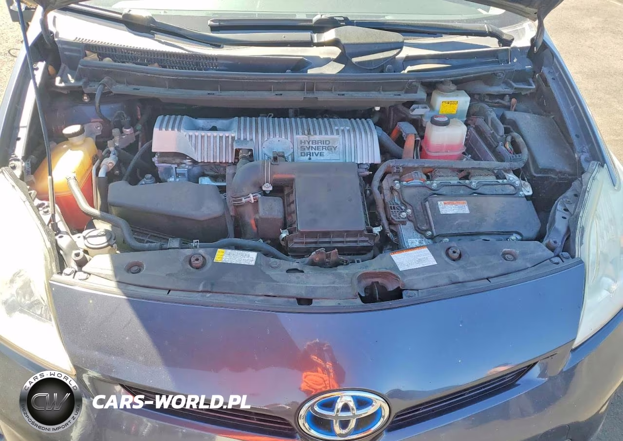 2015 Toyota Prius Two VIN:JTDKN3DU9F1997091 - 11