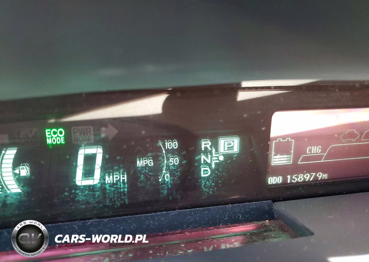 2015 Toyota Prius Two VIN:JTDKN3DU9F1997091 - 9