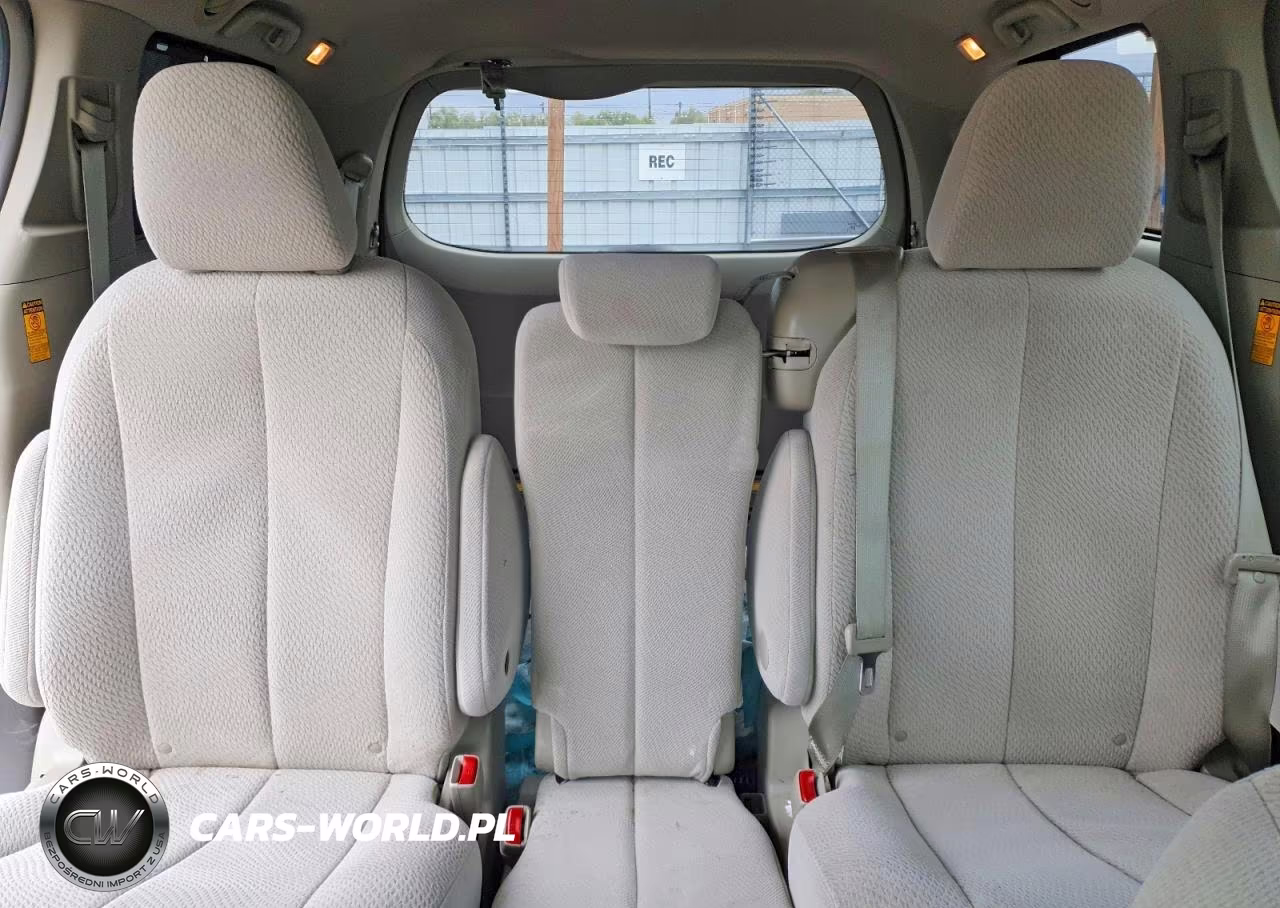 2014 Toyota Sienna VIN:5TDKK3DC8ES426676 - 10