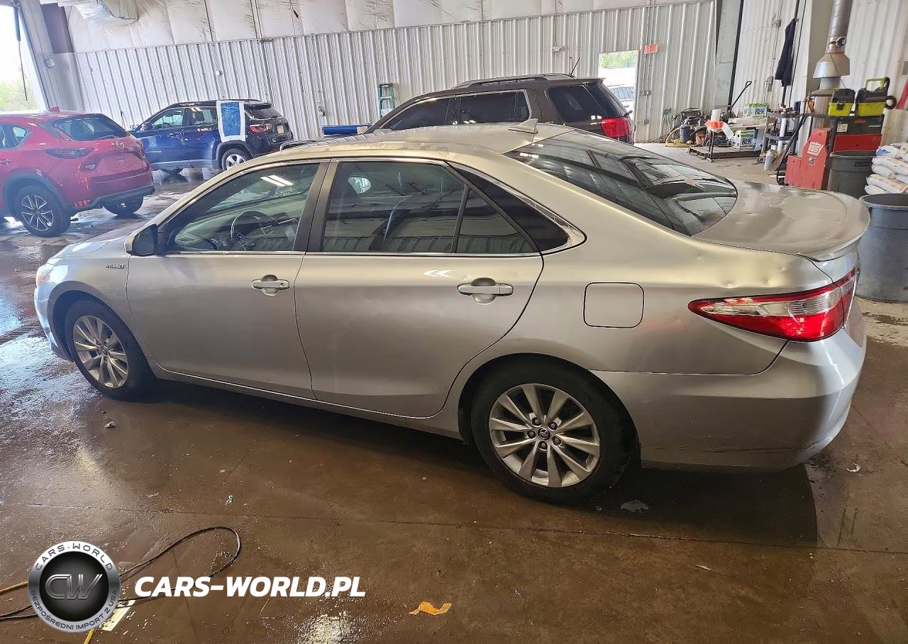 2015 Toyota Camry Hybrid Xle VIN:4T1BD1FK8FU173290 - 2