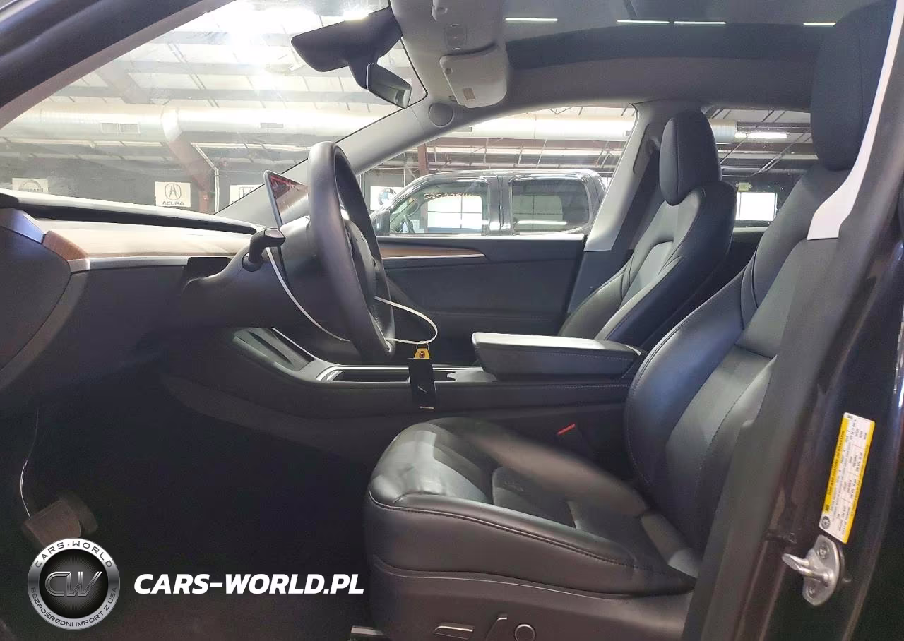 2024 Tesla Model Y VIN:7SAYGDED4RF164743 - 7