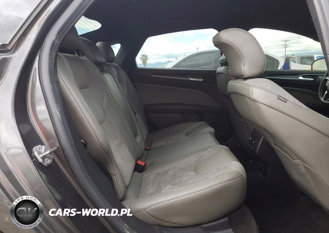 2017 Ford Fusion Sport VIN:3FA6P0VP8HR398555 - 10