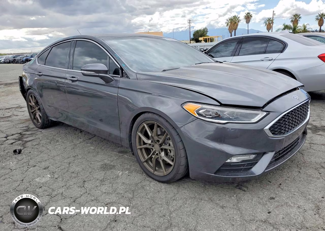 2017 Ford Fusion Sport VIN:3FA6P0VP8HR398555 - 4