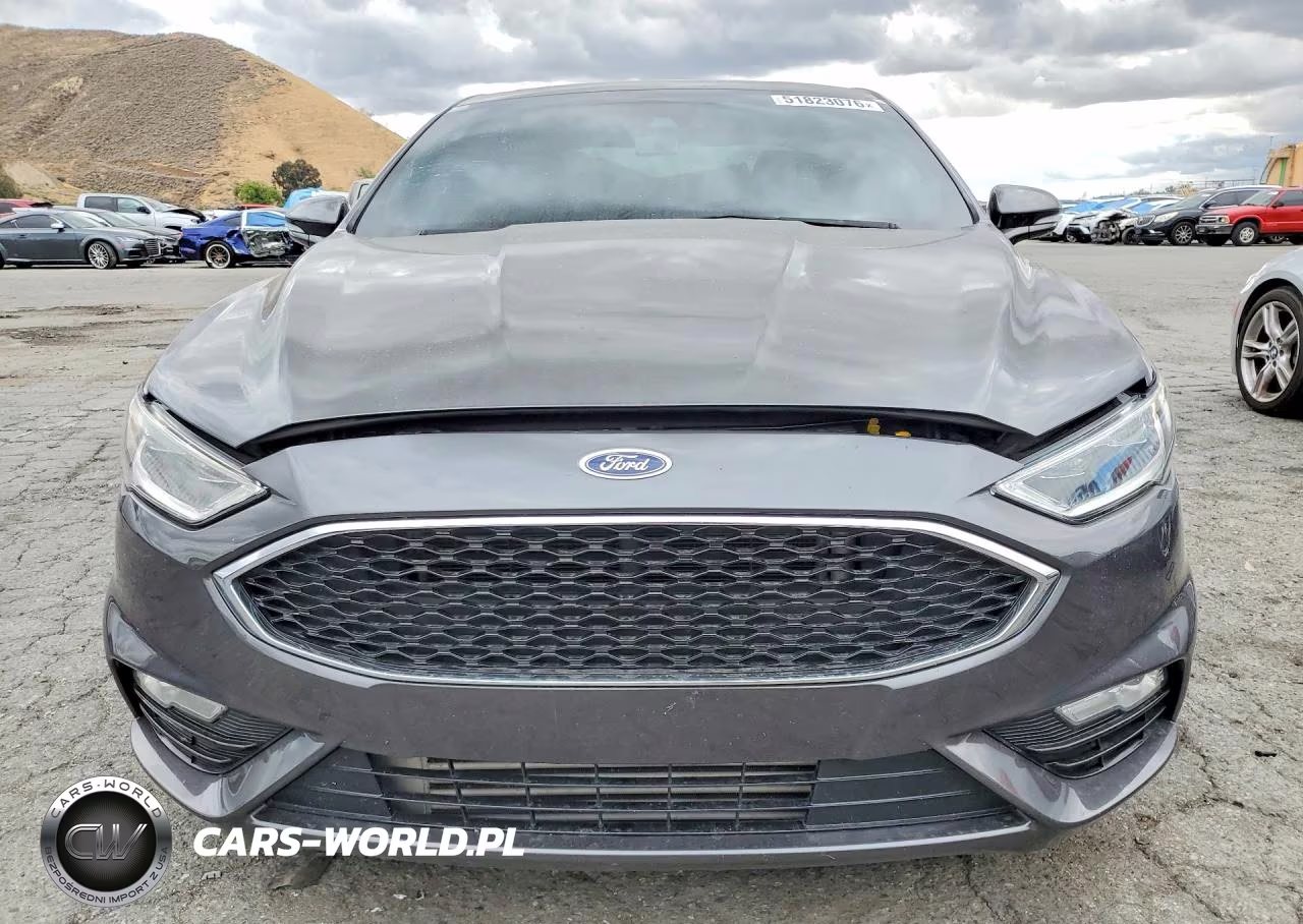 2017 Ford Fusion Sport VIN:3FA6P0VP8HR398555 - 5