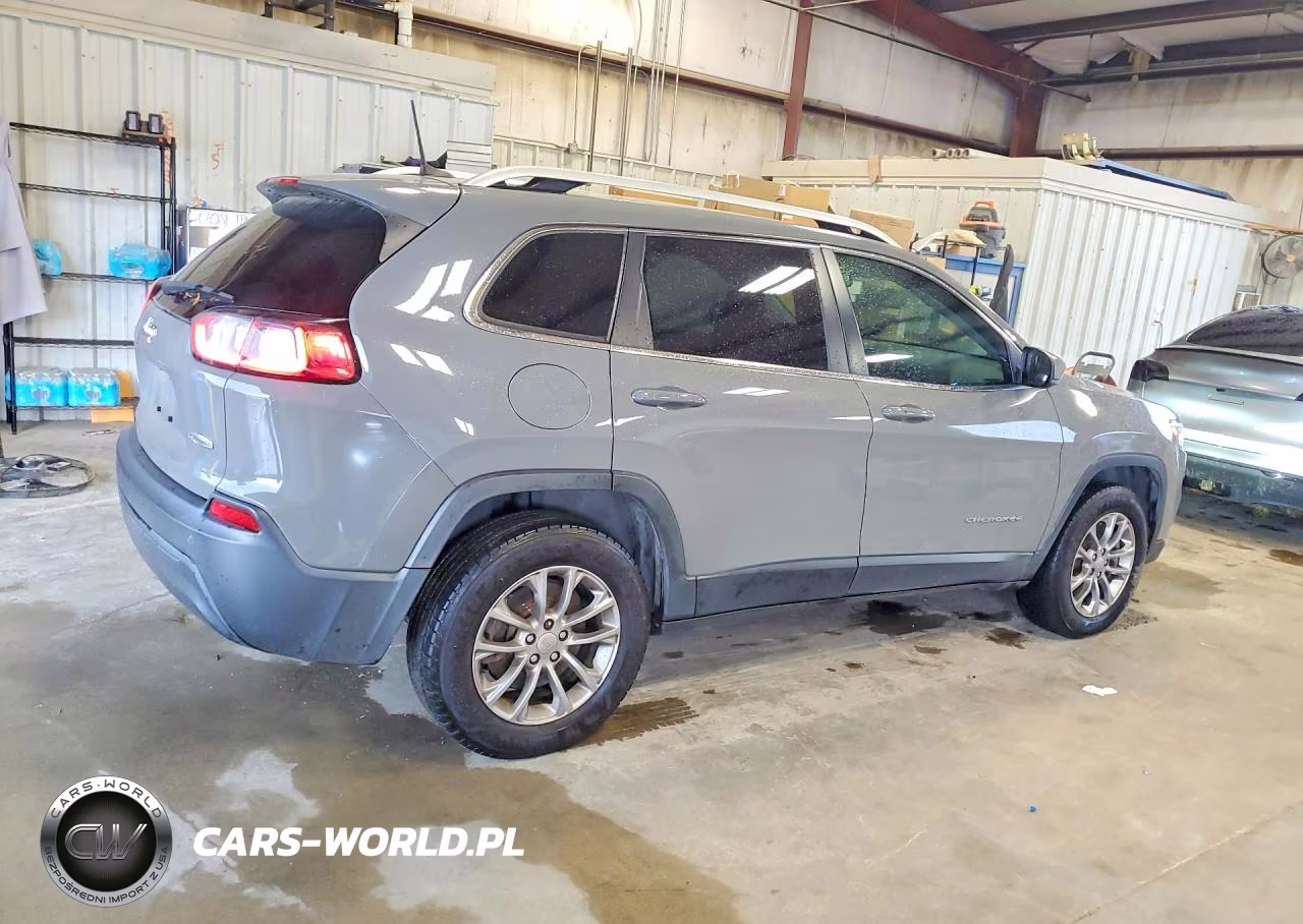2020 Jeep Cherokee Latitude Plus VIN:1C4PJMLB6LD524590 - 3