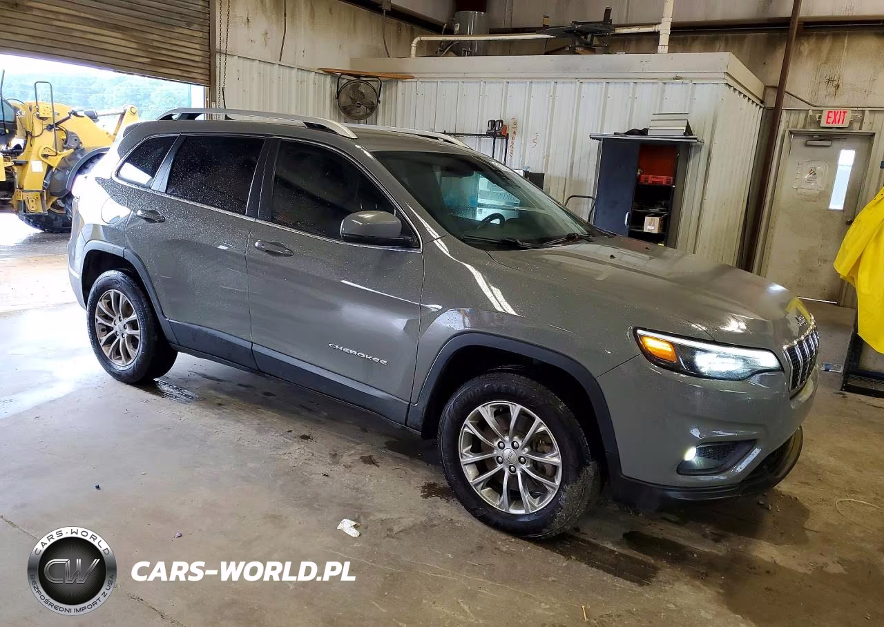 2020 Jeep Cherokee Latitude Plus VIN:1C4PJMLB6LD524590 - 4