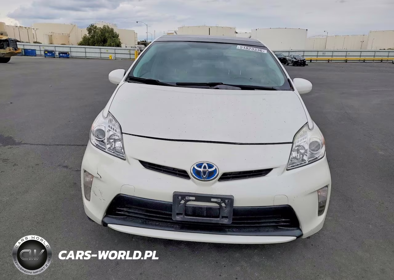 2014 Toyota Prius Four VIN:JTDKN3DU1E1834398 - 5