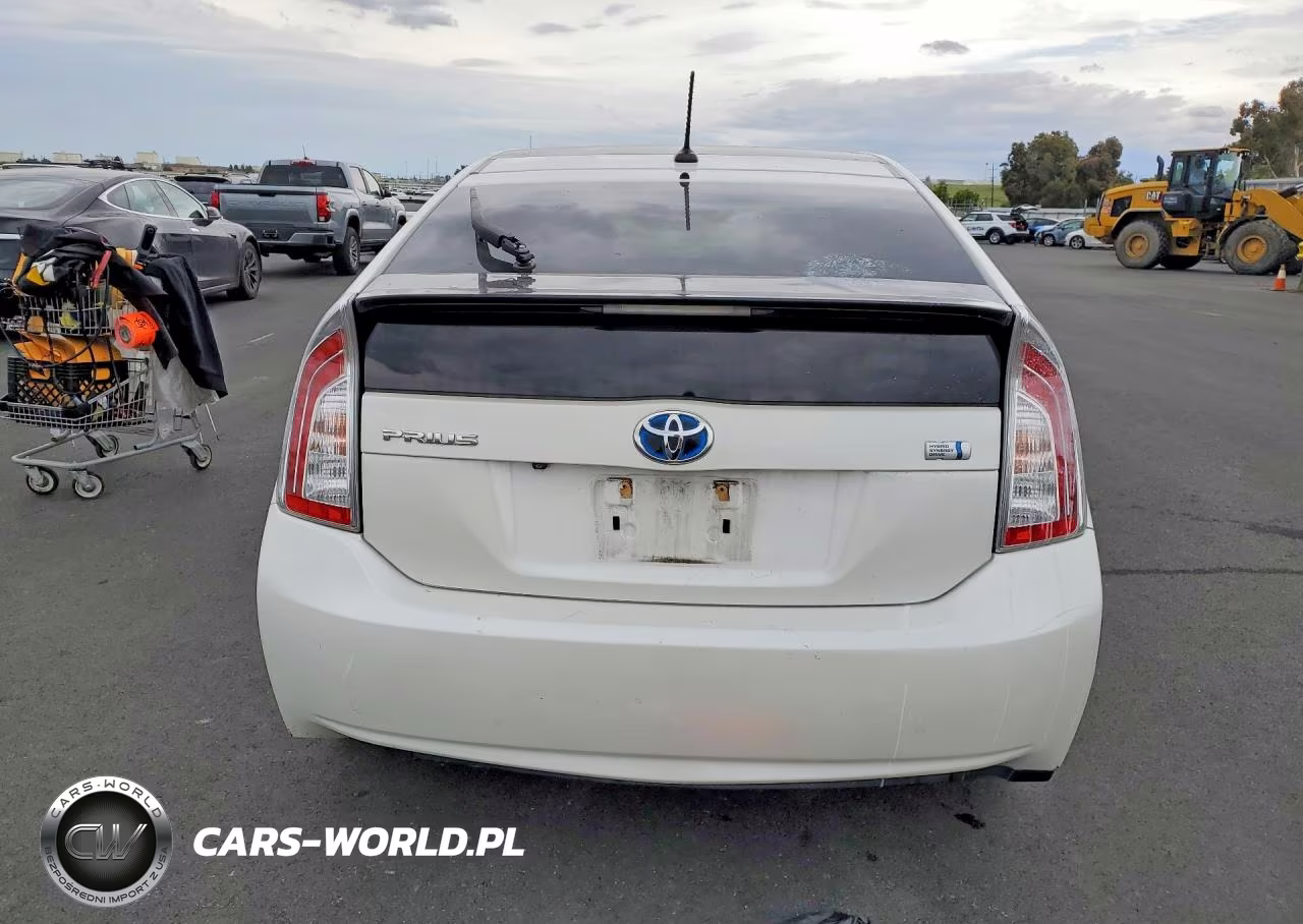 2014 Toyota Prius Four VIN:JTDKN3DU1E1834398 - 6