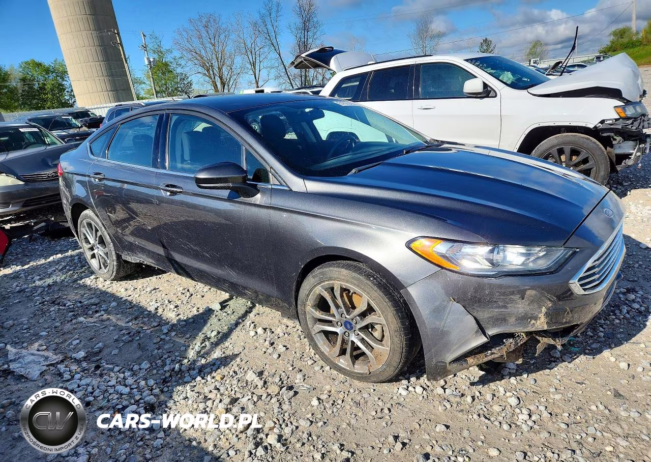 2017 Ford Fusion S VIN:3FA6P0G7XHR334742 - 4