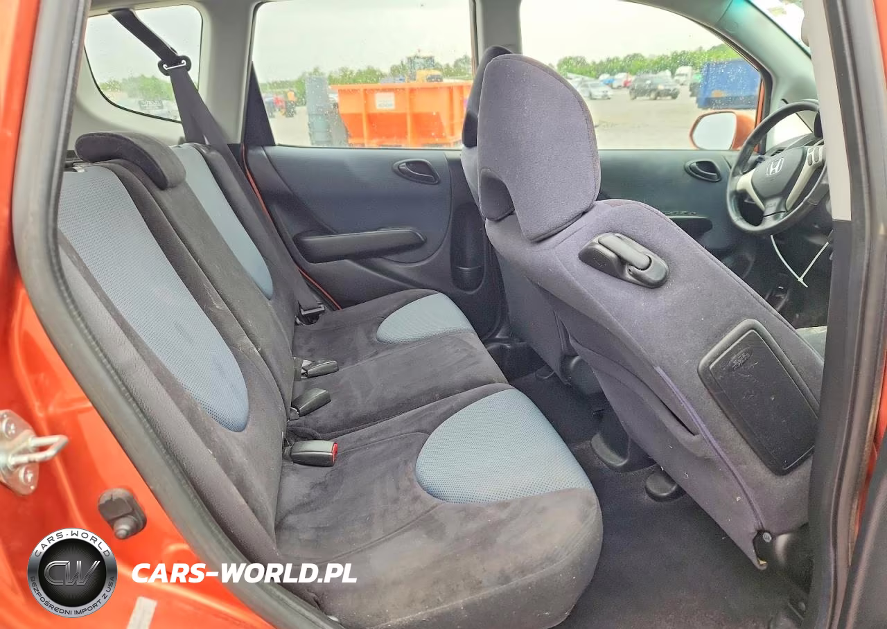 2008 Honda Fit Sport VIN:JHMGD38668S048212 - 10