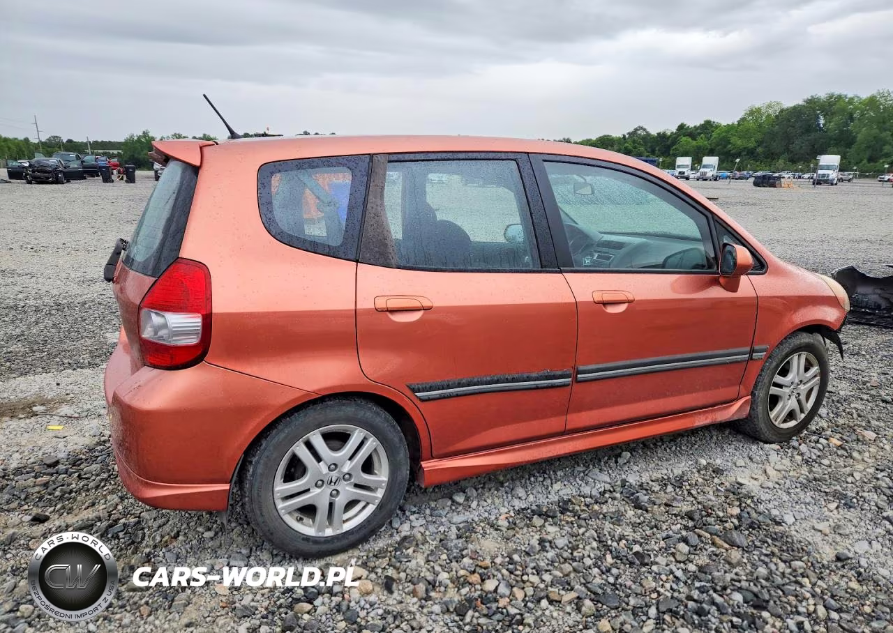 2008 Honda Fit Sport VIN:JHMGD38668S048212 - 3