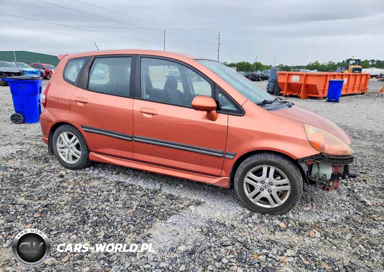2008 Honda Fit Sport VIN:JHMGD38668S048212 - 4