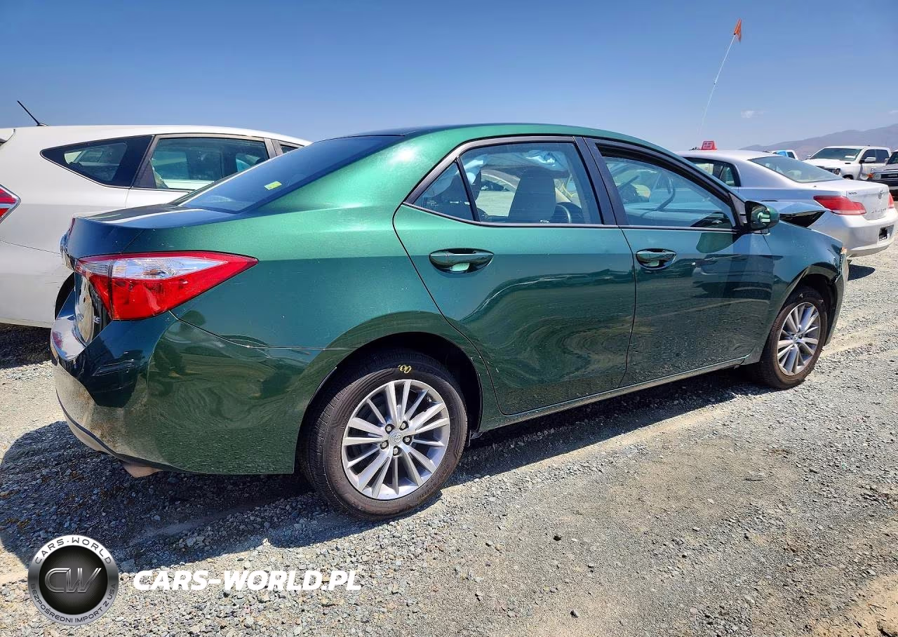 2015 Toyota Corolla Le Plus VIN:5YFBURHE9FP219829 - 3
