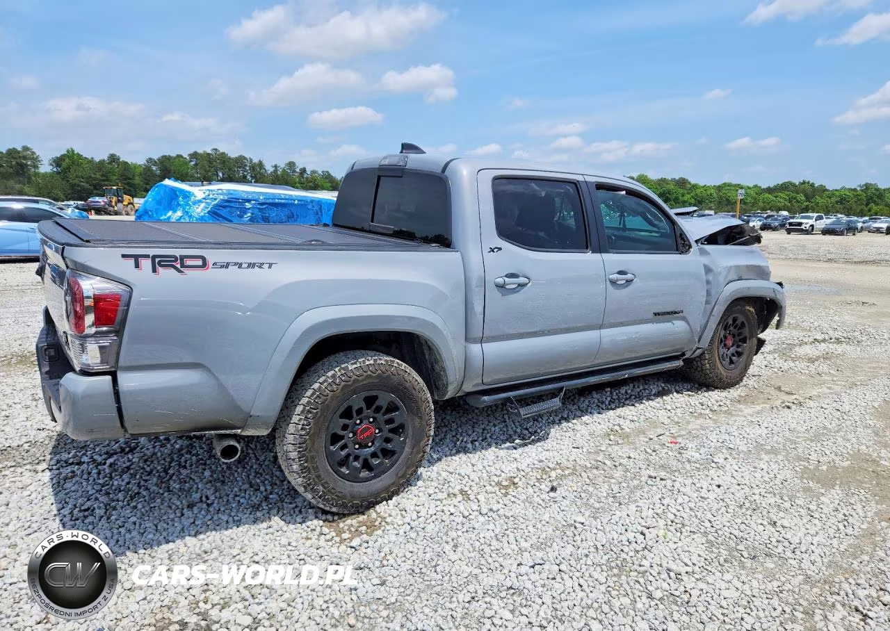 2021 Toyota Tacoma Trd Sport VIN:5TFAZ5CNXMX111201 - 3