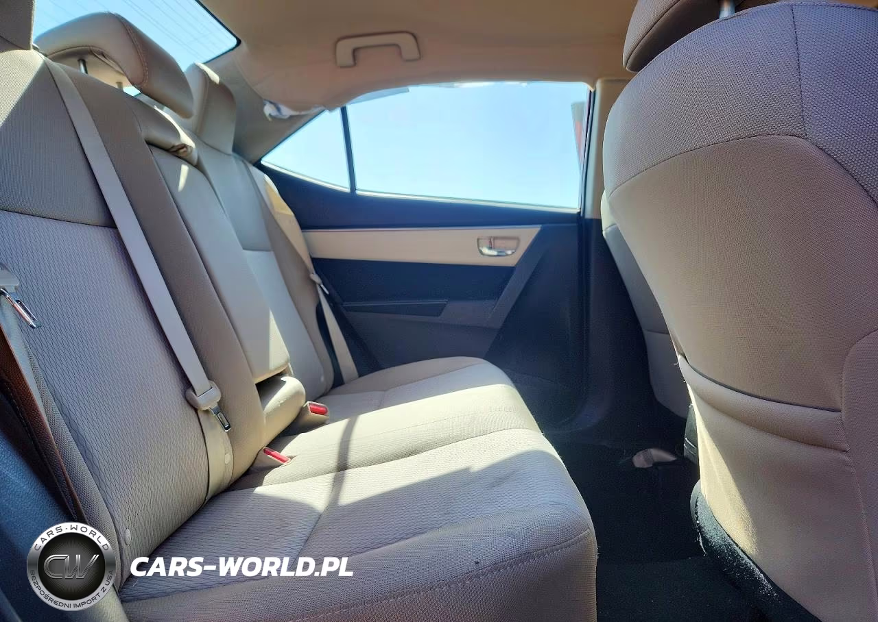 2016 Toyota Corolla Le VIN:2T1BURHE1GC550132 - 10