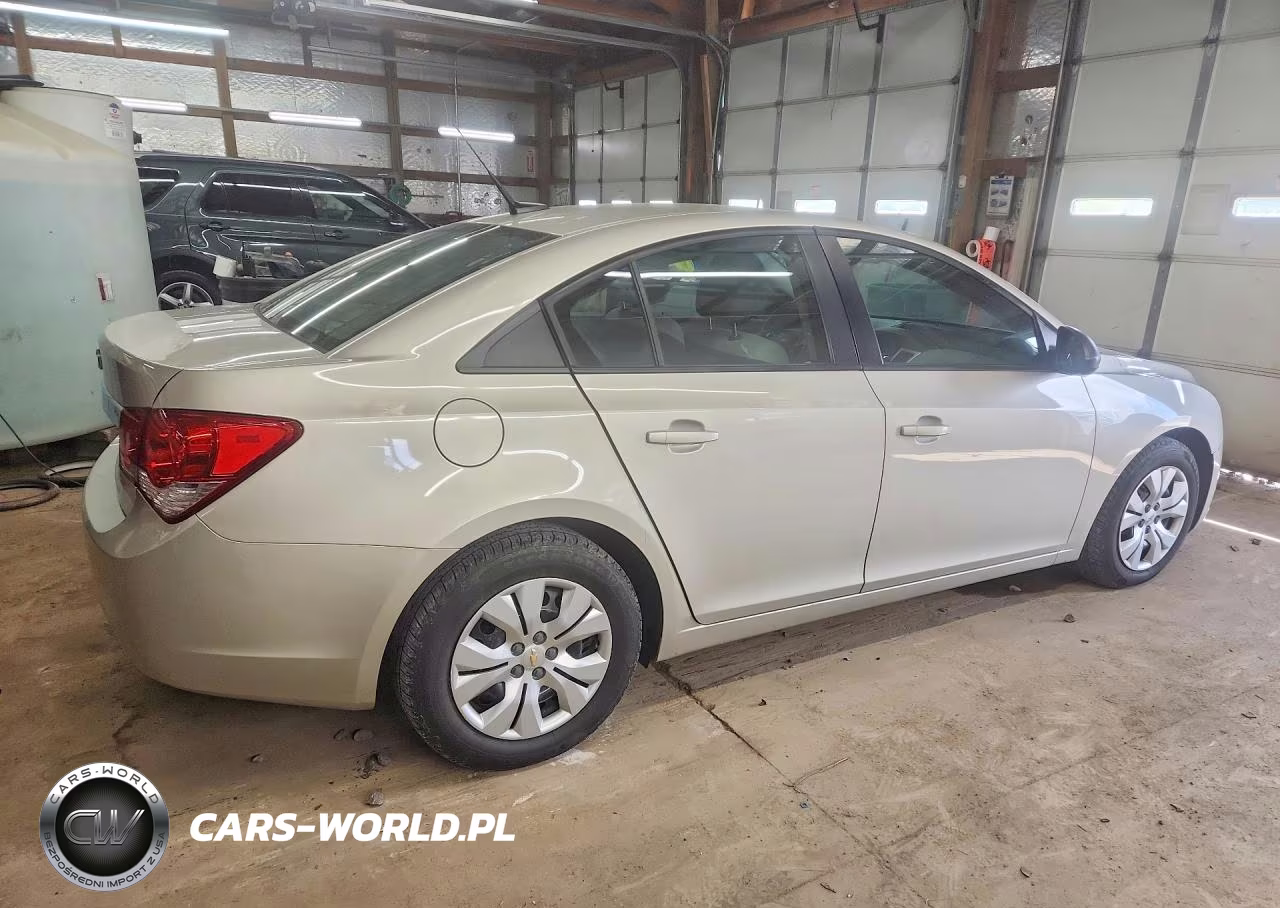 2013 Chevrolet Cruze Ls VIN:1G1PA5SH7D7154447 - 3