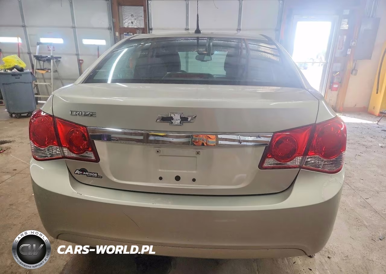 2013 Chevrolet Cruze Ls VIN:1G1PA5SH7D7154447 - 6