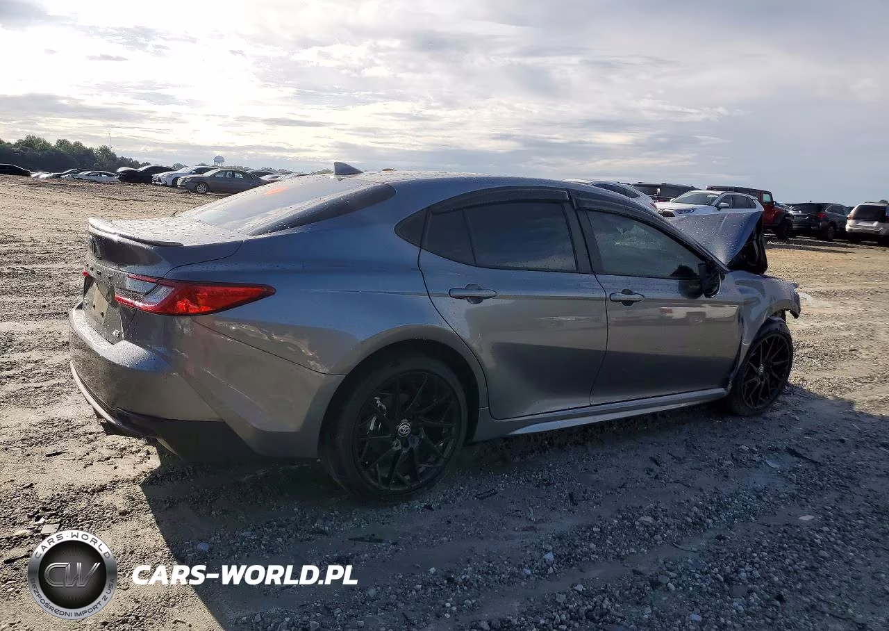 2026 Toyota Camry Se VIN:4T1DAACK9TU700321 - 3