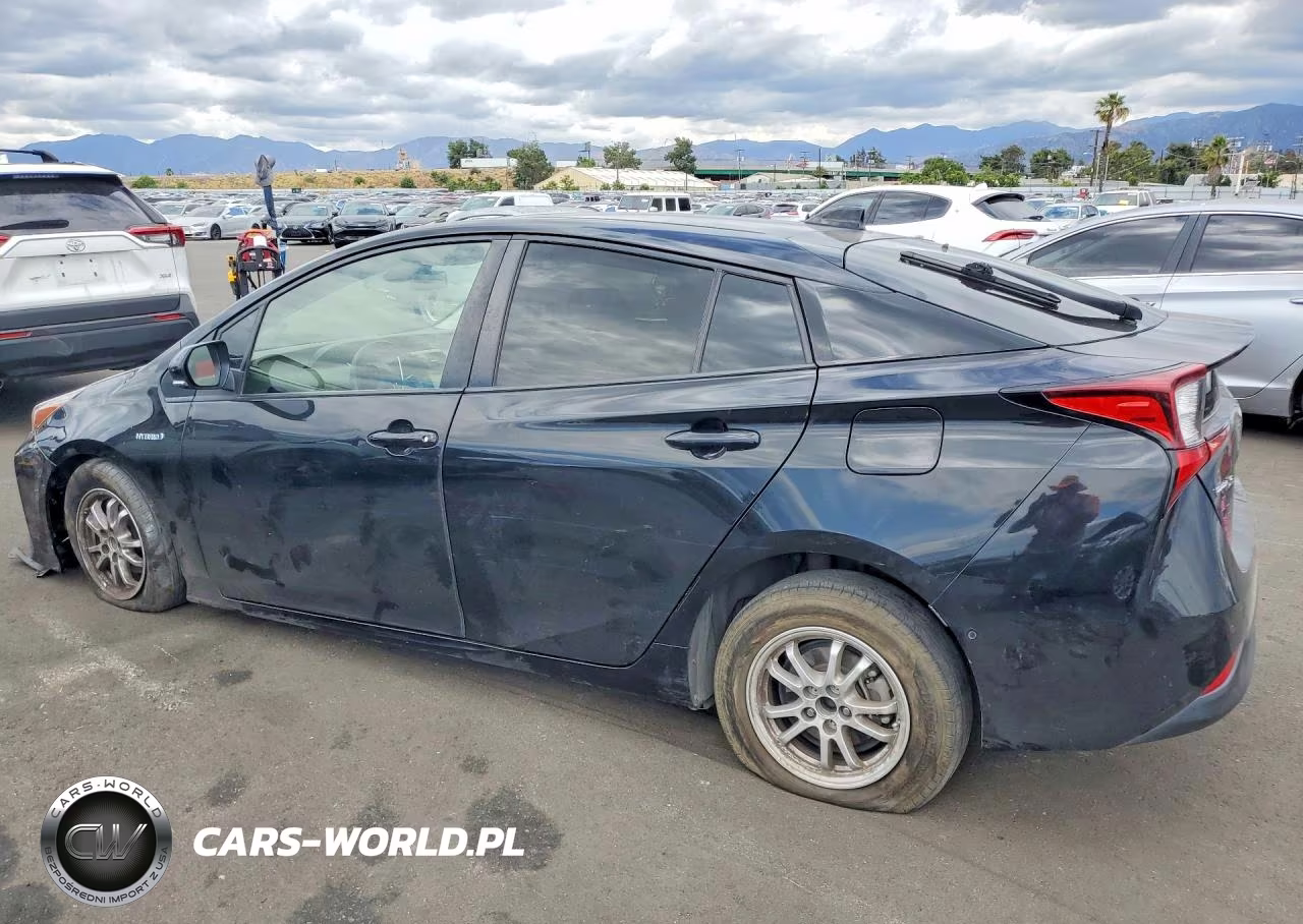 2021 Toyota Prius Le VIN:JTDKAMFU9M3148756 - 2