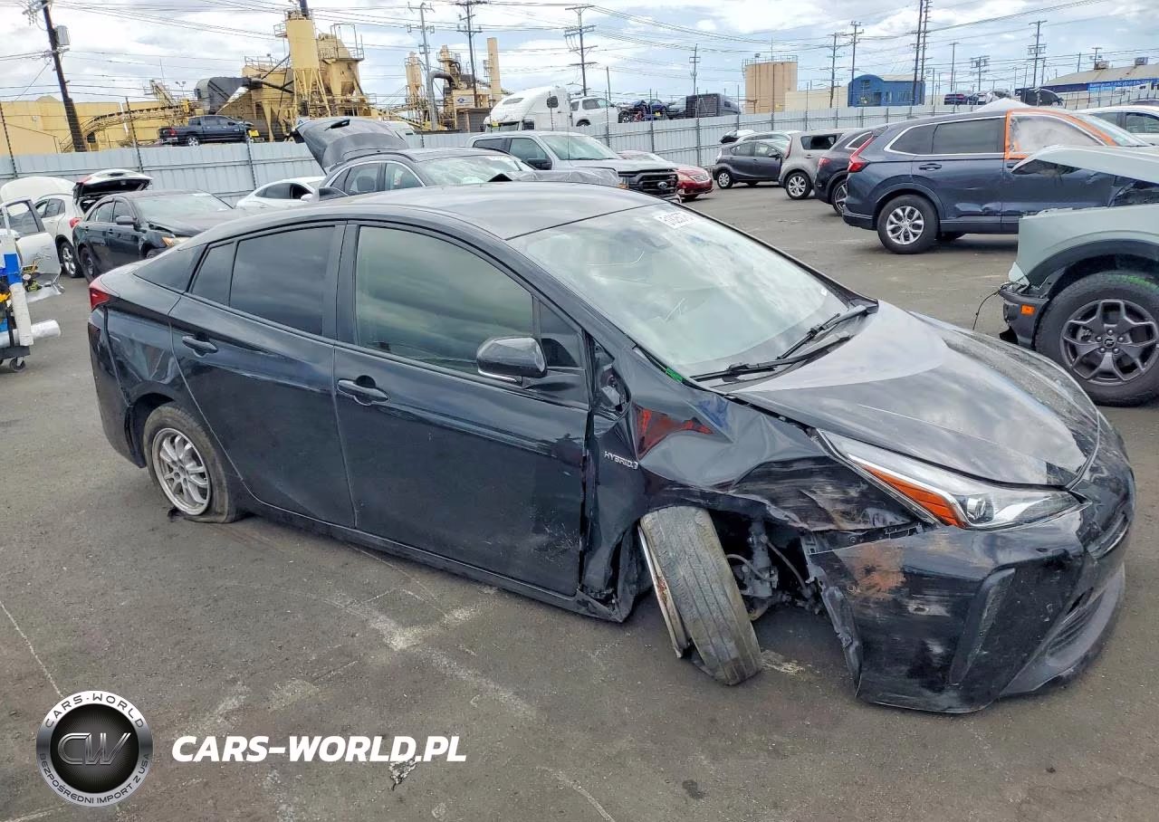 2021 Toyota Prius Le VIN:JTDKAMFU9M3148756 - 4