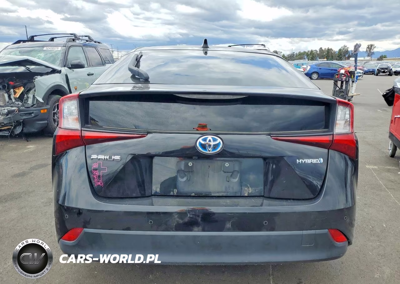 2021 Toyota Prius Le VIN:JTDKAMFU9M3148756 - 6