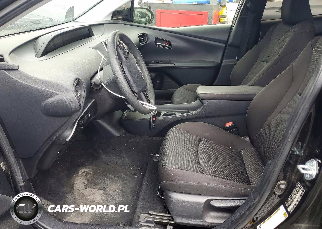 2021 Toyota Prius Le VIN:JTDKAMFU9M3148756 - 7