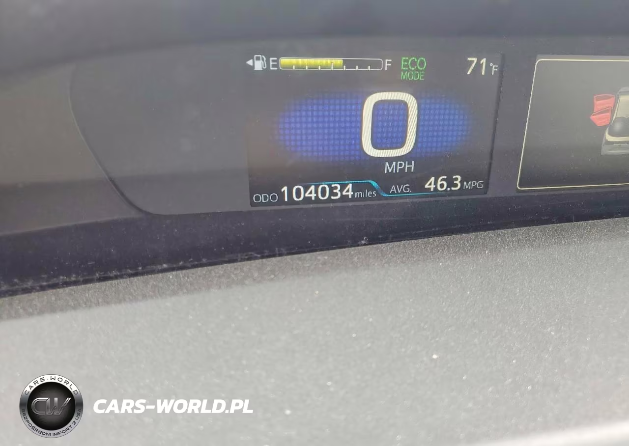 2021 Toyota Prius Le VIN:JTDKAMFU9M3148756 - 9