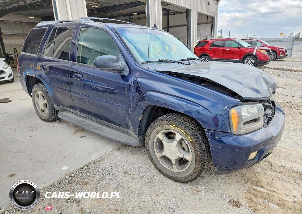 2008 Chevrolet Trailblazer Ls VIN:1GNDT13S182158088 - 4