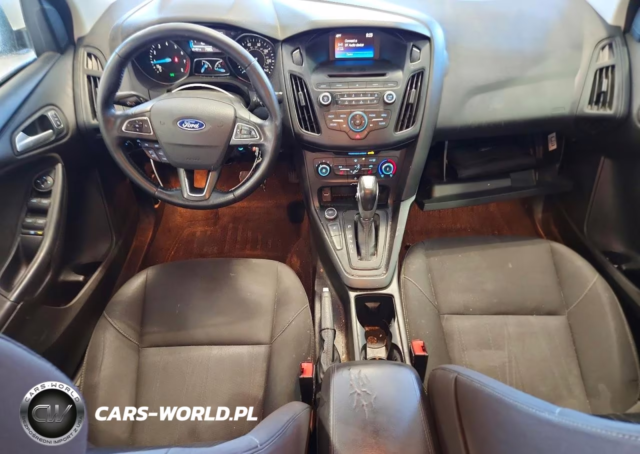 2016 Ford Focus Se VIN:1FADP3F27GL282188 - 8