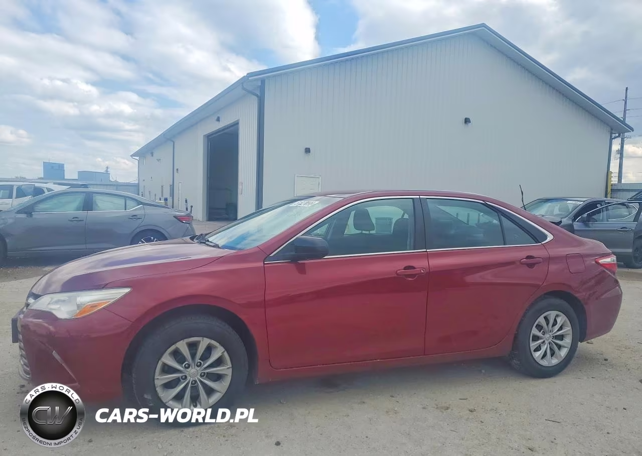 2016 Toyota Camry Le